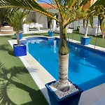 Olivia Holidayhouse *